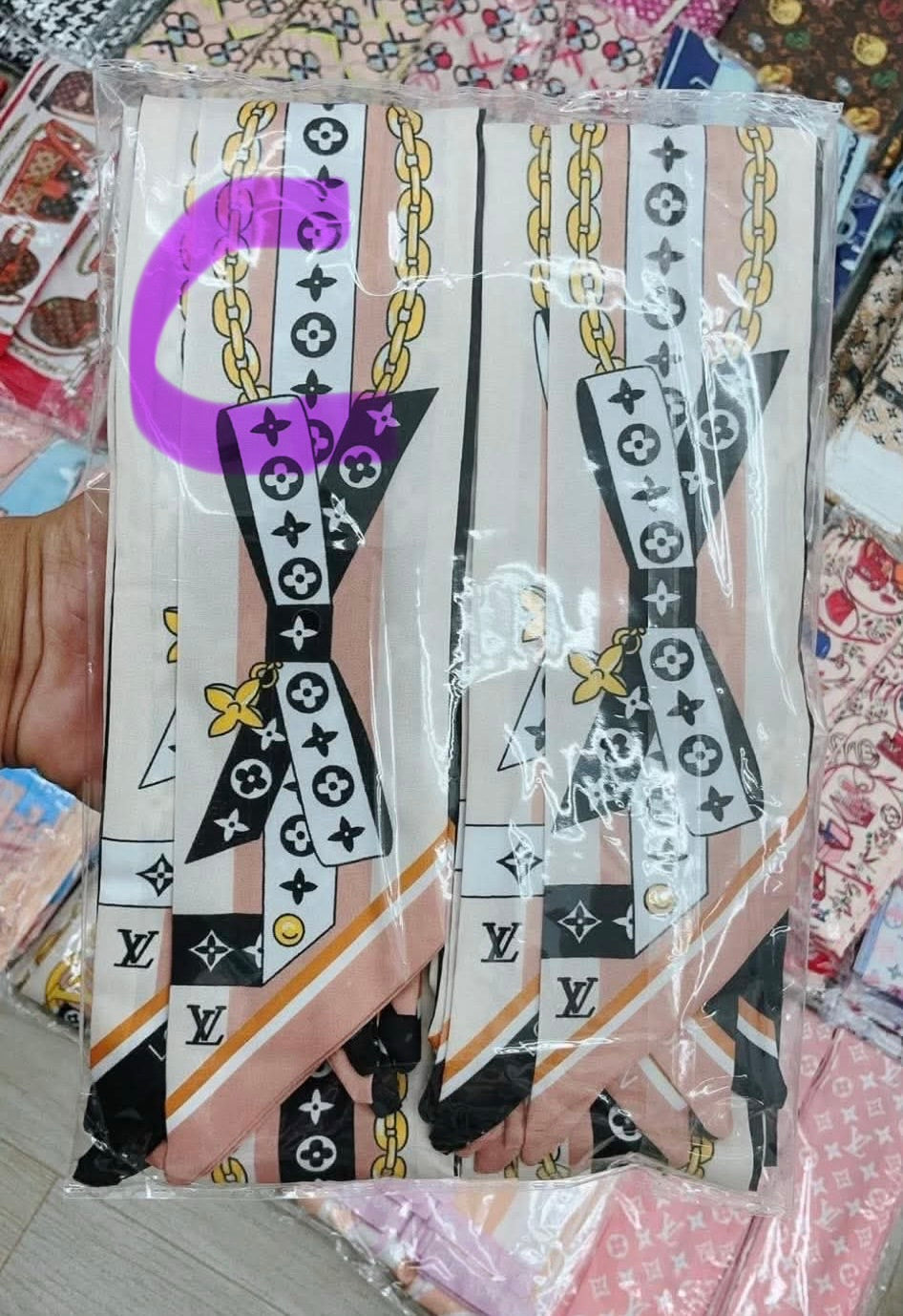 PRE ORDER SCARVES