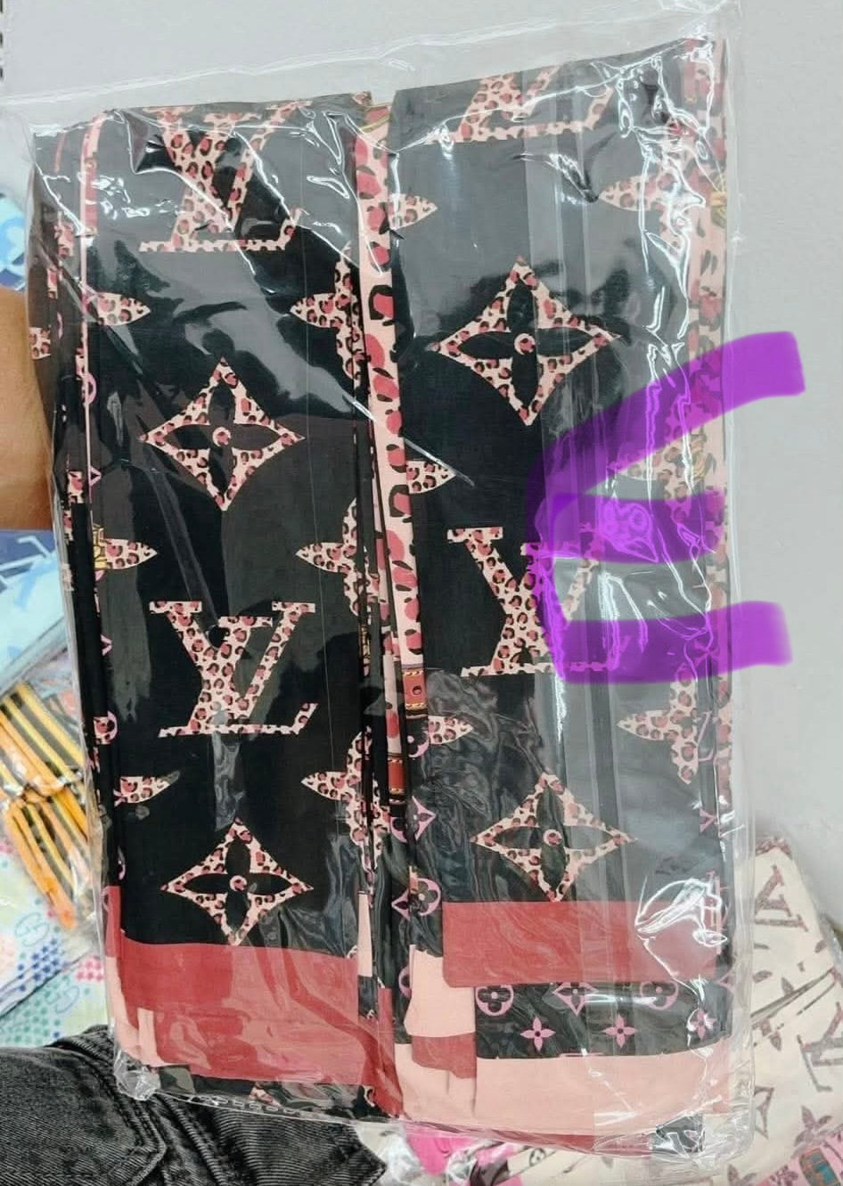 PRE ORDER SCARVES